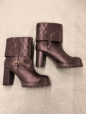 Faux Designer Fold-Over Ankle Booties in Black